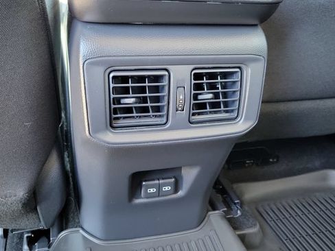 Used 2025 Toyota RAV4 XLE AWD/4WD image 23