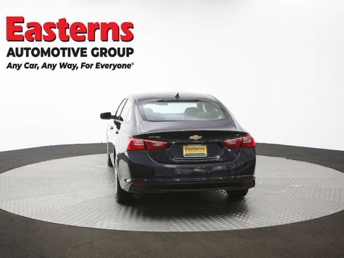 Used 2023 Chevrolet Malibu LT FWD image 39