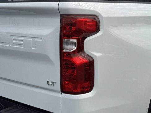Used 2022 Chevrolet Silverado 1500 LT w/ Z71 Off-Road Package AWD/4WD image 29