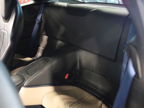 Used 2021 Ferrari Roma RWD image 33