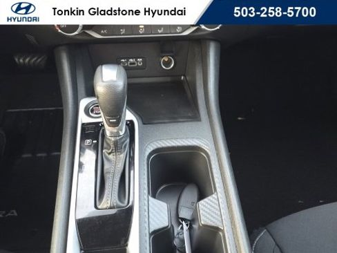 Used 2023 Nissan Sentra SV image 18