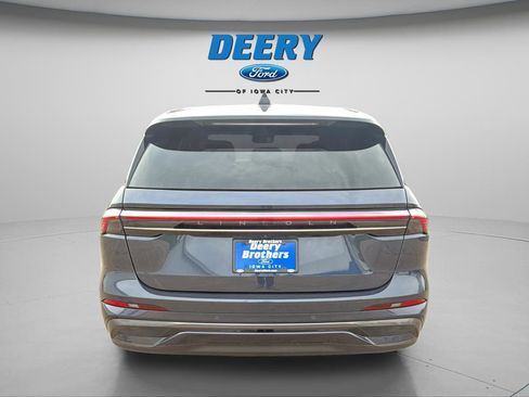 Used 2024 Lincoln Nautilus Reserve w/ Equipment Group 202A AWD/4WD image 12