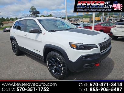 Used 2020 Jeep Cherokee Trailhawk w/ Comfort/Convenience Group