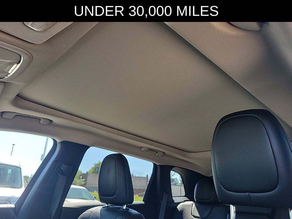 Used 2015 Jeep Cherokee Limited AWD/4WD image 30