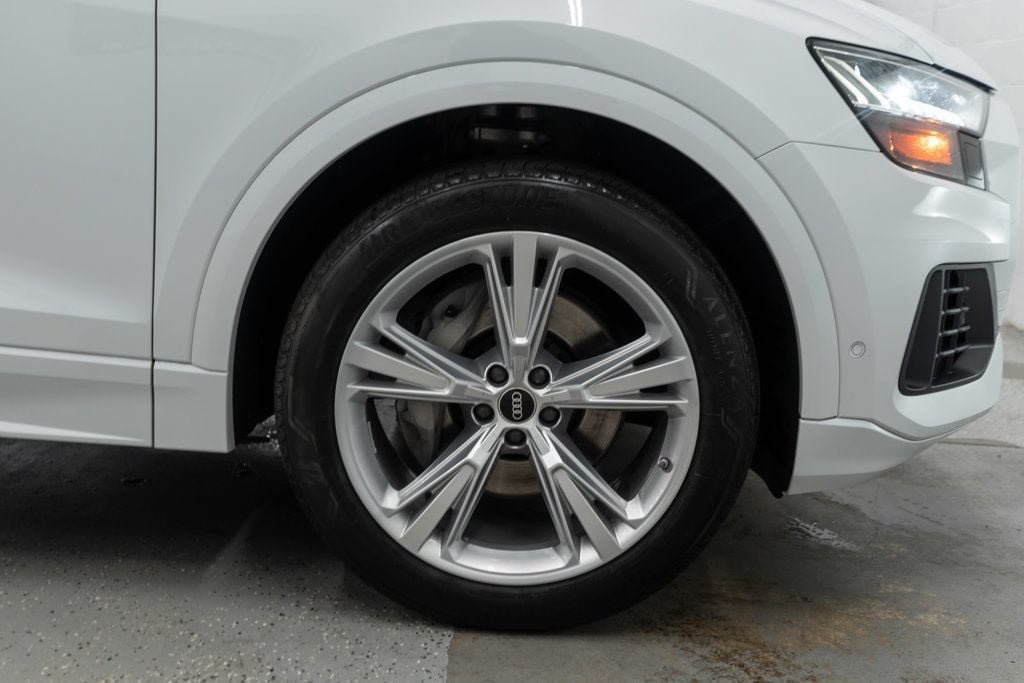 Used 2023 Audi Q8 Premium w/ Convenience Package AWD/4WD image 39