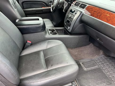 Used 2009 GMC Sierra 2500 SLT w/ SLT Convenience Package AWD/4WD image 21