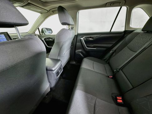 Used 2022 Toyota RAV4 XLE w/ Convenience Package AWD/4WD image 23