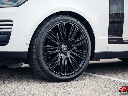 Used 2018 Land Rover Range Rover HSE image 39