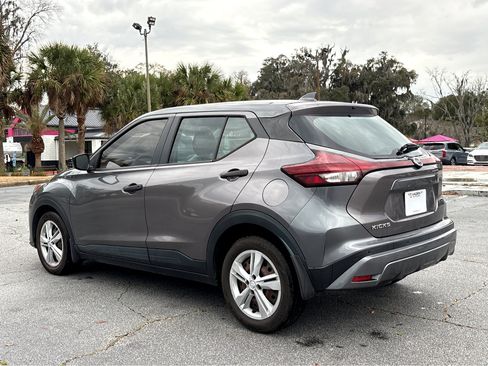 Used 2021 Nissan Kicks S image 28