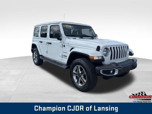 Used 2023 Jeep Wrangler Unlimited Sahara w/ Safety Group AWD/4WD image 8