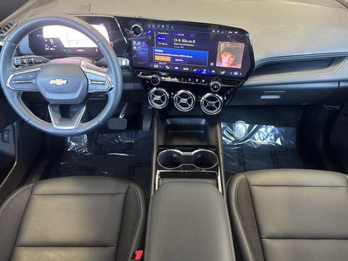 Used 2024 Chevrolet Blazer EV LT AWD/4WD image 16