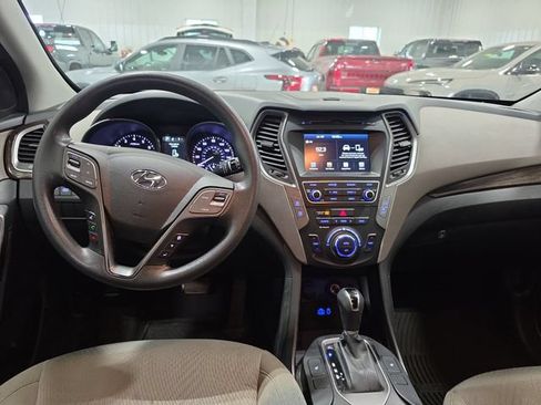 Used 2018 Hyundai Santa Fe Sport w/ 2.4L Value Package 02 FWD image 4