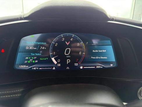 Used 2024 Chevrolet Corvette Stingray Premium Cpe w/ Battery Protection Package RWD image 5