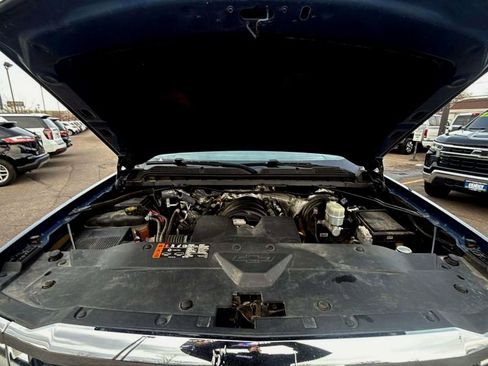 Used 2018 Chevrolet Silverado 1500 LT w/ All Star Edition image 19