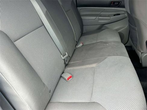 Used 2012 Toyota Tacoma 4x4 Double Cab image 22