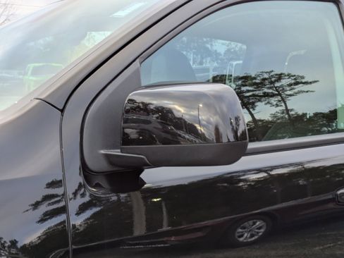 Used 2022 Chevrolet Colorado ZR2 image 12