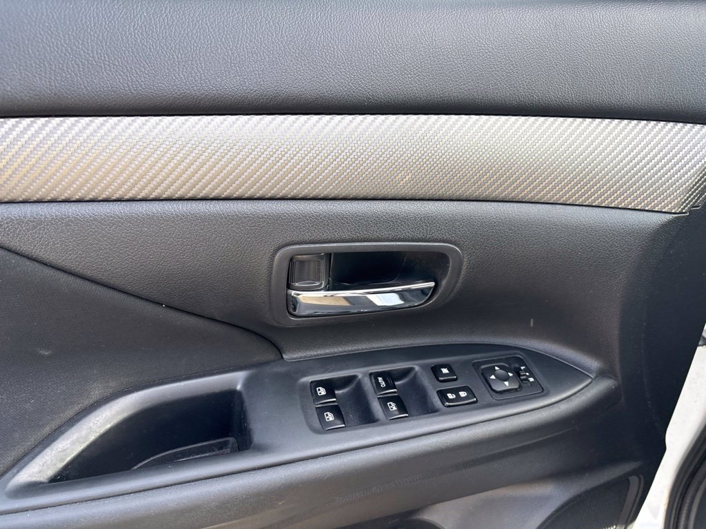 Used 2017 Mitsubishi Outlander ES FWD image 11