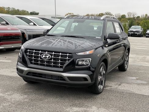 New 2026 Hyundai Venue SEL image 3