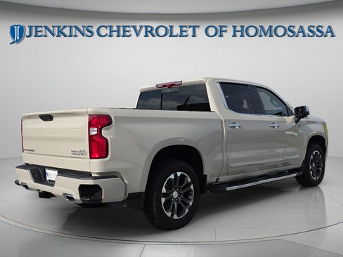New 2026 Chevrolet Silverado 1500 High Country w/ Technology Package AWD/4WD image 5