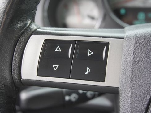 Used 2009 Dodge Challenger SRT8 RWD image 15