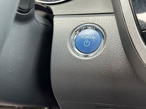 Used 2021 Toyota Camry XSE image 21