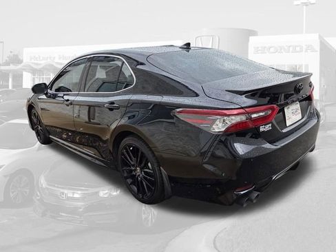 Used 2024 Toyota Camry XSE FWD image 7