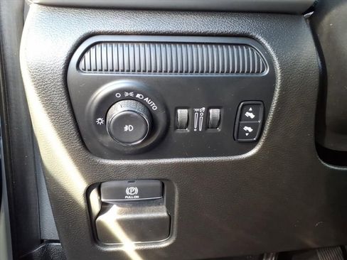 Used 2022 Jeep Wagoneer Series III image 46