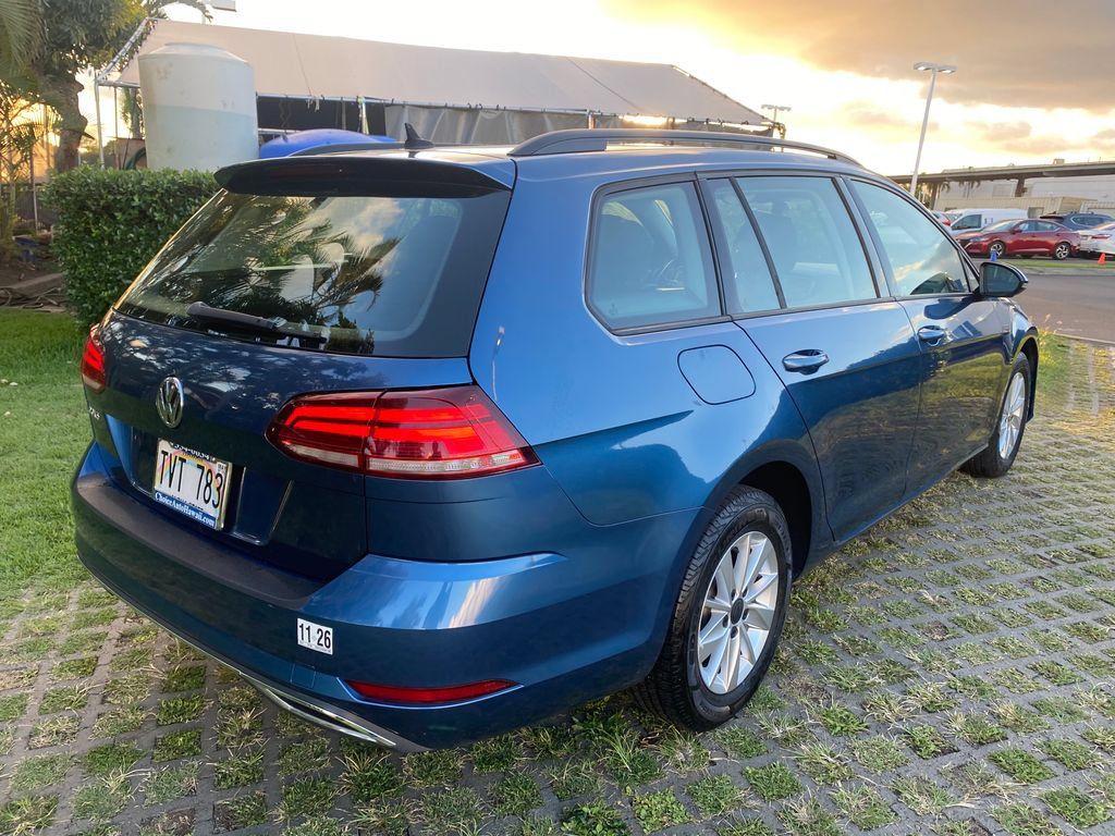 Used 2019 Volkswagen Golf S FWD image 22