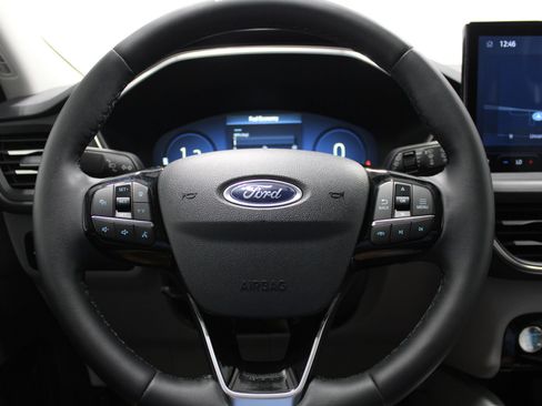 Used 2023 Ford Escape Platinum AWD/4WD image 30