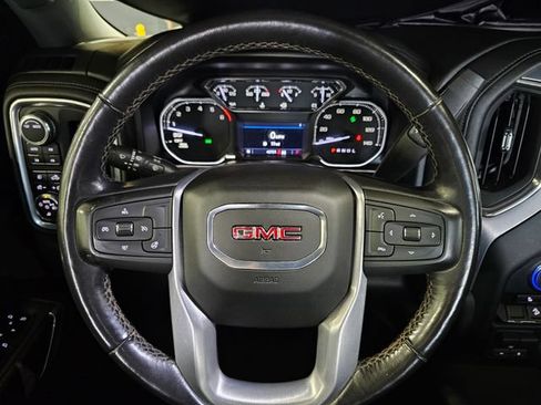 Used 2021 GMC Sierra 1500 SLT w/ X31 Off-Road Package AWD/4WD image 33