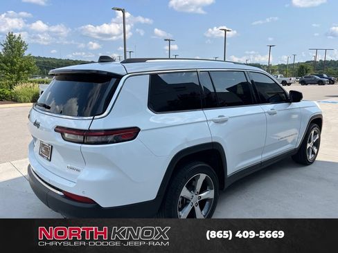 Used 2022 Jeep Grand Cherokee L Limited AWD/4WD image 21