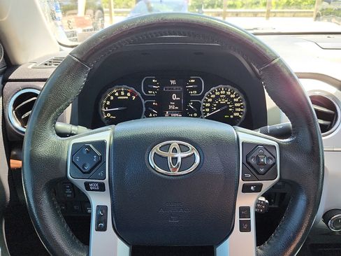 Used 2020 Toyota Tundra Limited w/ Limited Premium Package AWD/4WD image 20