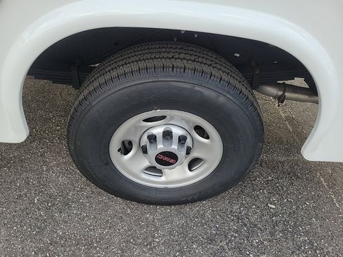 New 2025 GMC Savana 3500 w/ Power Convenience Package image 10