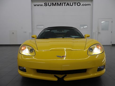 Used 2007 Chevrolet Corvette Convertible w/ Preferred Equipment Group RWD image 18