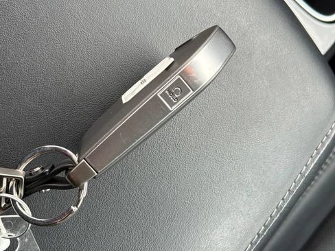 Used 2024 Kia Telluride S AWD/4WD image 38
