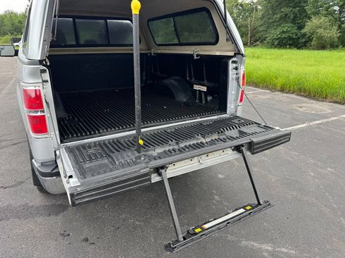 Used 2017 Ford F150 XLT RWD image 41