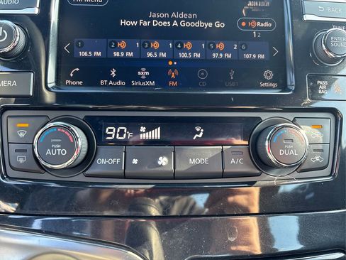 Used 2019 Nissan Maxima SR w/ Premium Package image 31