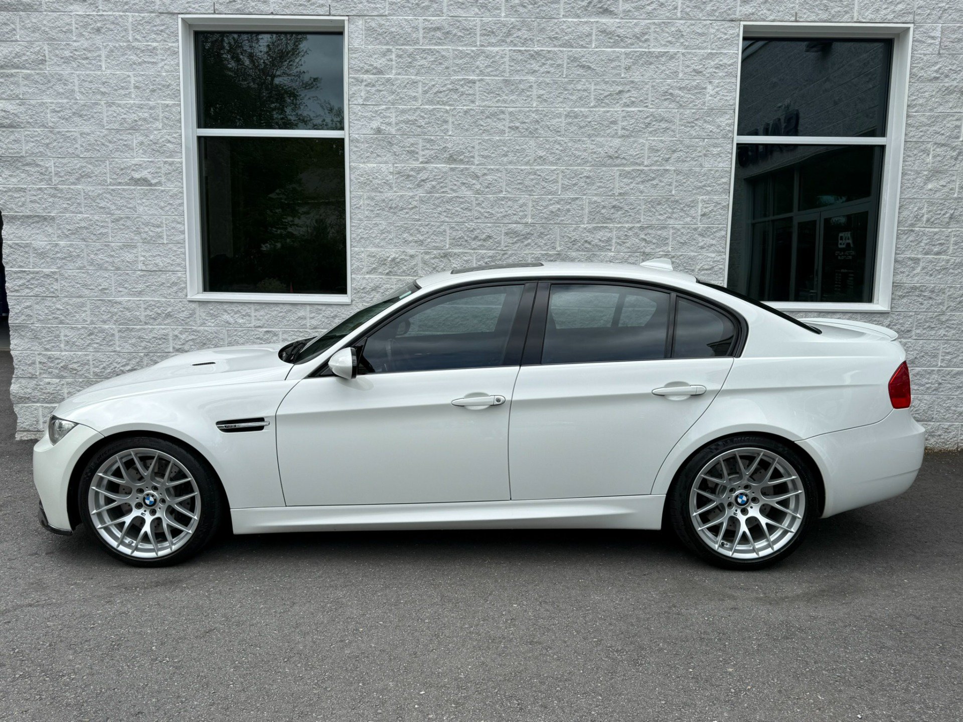 Used 2011 BMW M3 Sedan RWD image 5