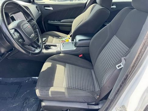 Used 2023 Dodge Charger SXT RWD image 11