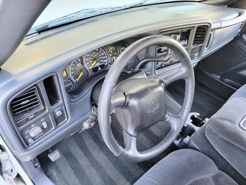 Used 2001 Chevrolet Silverado 1500 LS RWD image 12