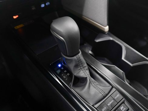 Used 2025 Toyota Camry SE w/ Multimedia Upgrade Package image 25