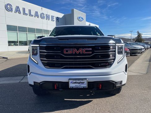 Used 2022 GMC Sierra 1500 AT4 w/ AT4 Preferred Package image 19