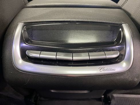 Used 2024 Cadillac XT6 Luxury w/ LPO, Floor Liner Package AWD/4WD image 18