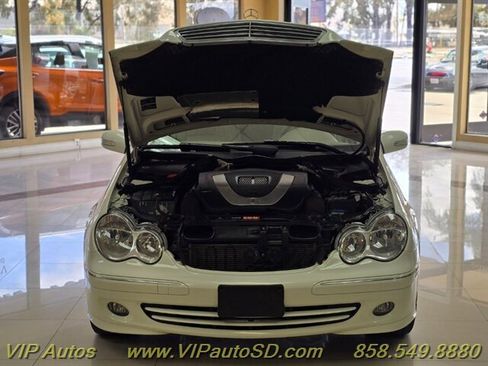 Used 2007 Mercedes-Benz C 350 Sedan image 9
