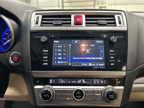 Used 2017 Subaru Outback 2.5i Limited image 19