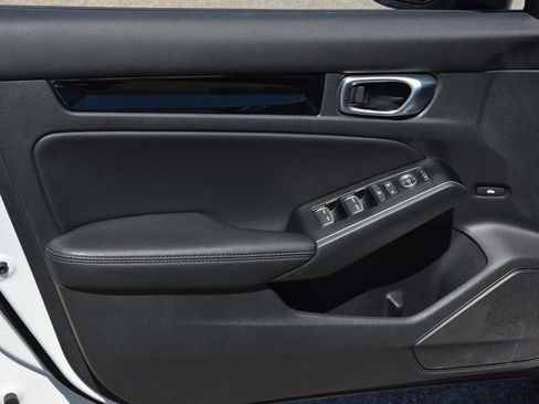 Used 2023 Honda Civic Touring image 13