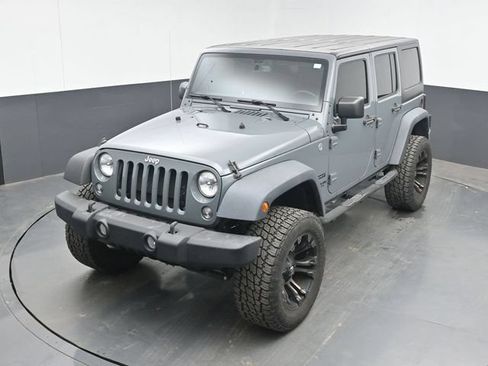 Used 2015 Jeep Wrangler Unlimited Sport w/ Quick Order Package 24S AWD/4WD image 15