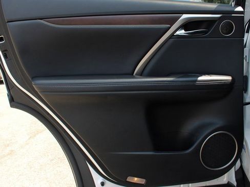 Used 2020 Lexus RX 450h AWD w/ Premium Package image 38