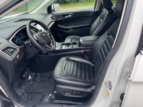 Used 2020 Ford Edge SEL w/ Convenience Package AWD/4WD image 12