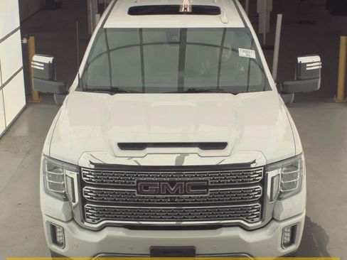 Used 2020 GMC Sierra 2500 Denali w/ Denali Ultimate Package AWD/4WD image 2